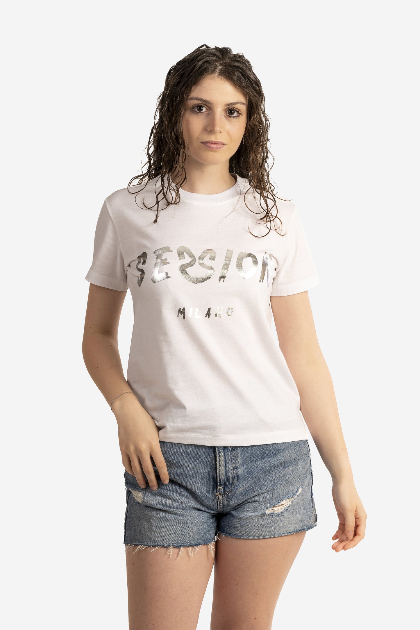 T-shirt con logo pennellato argento