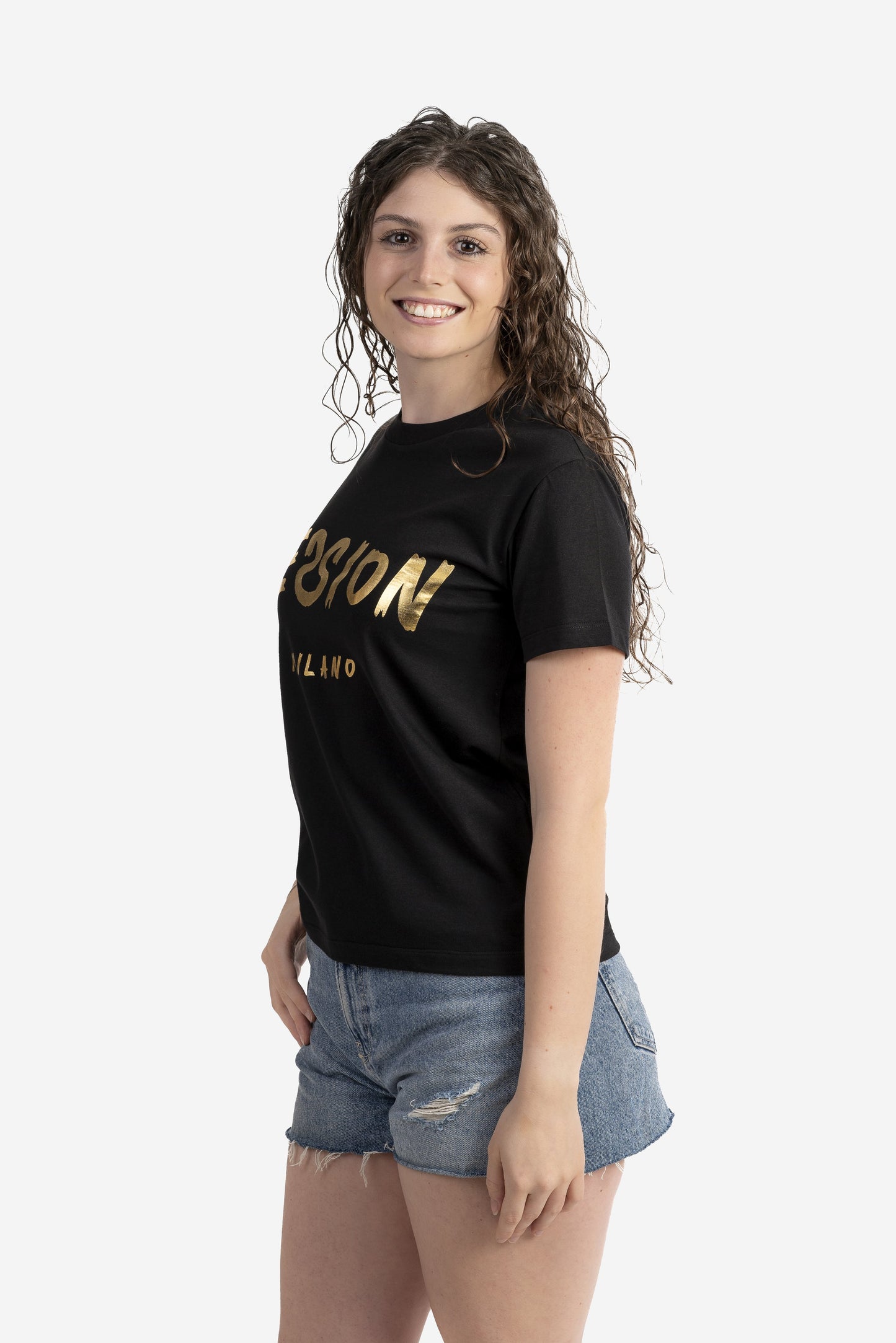 T-shirt con logo pennellato oro