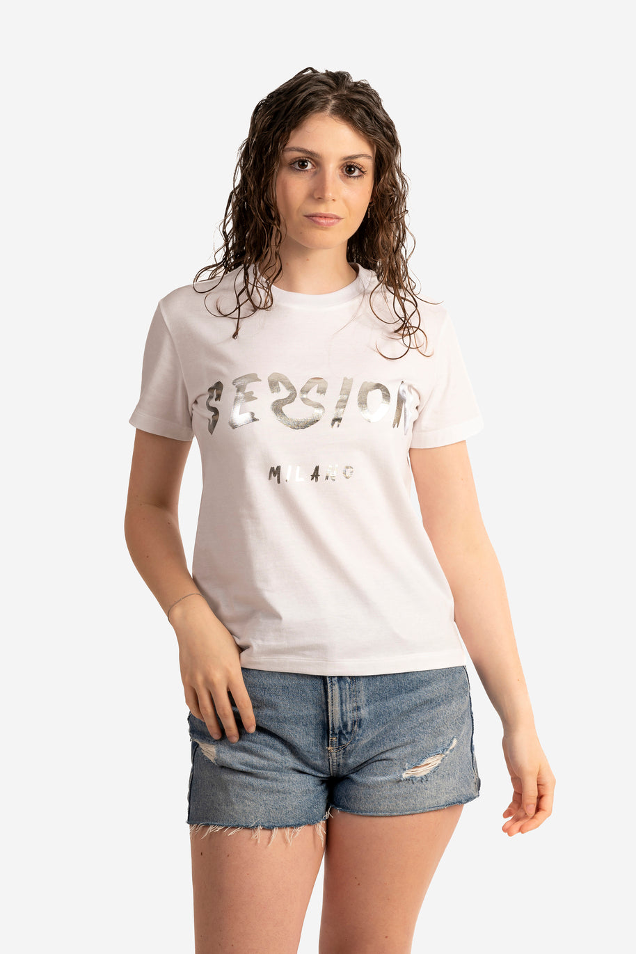 T-shirt con logo pennellato argento