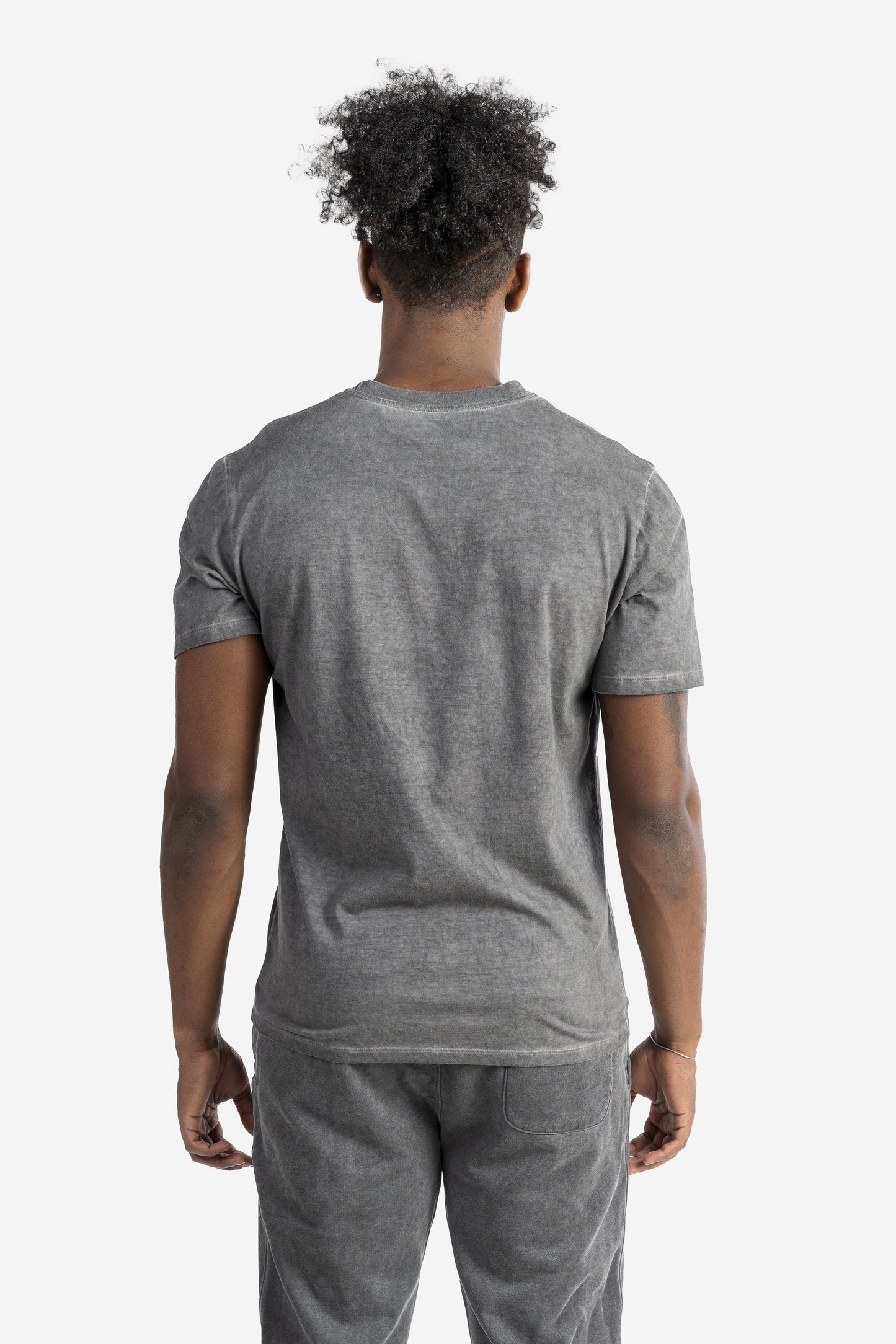 T-shirt marmorizzata tinto capo con logo pennellato