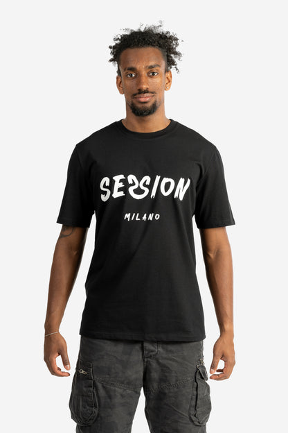 T-shirt con logo pennellato
