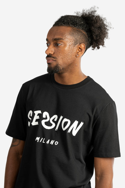 T-shirt con logo pennellato