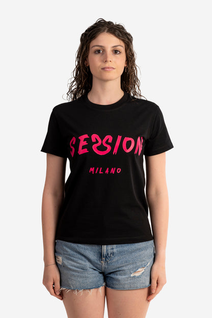T-shirt con logo pennellato fucsia