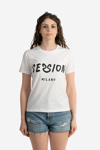 T-shirt con logo pennellato