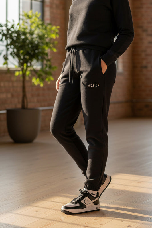 Pantalone con micro logo