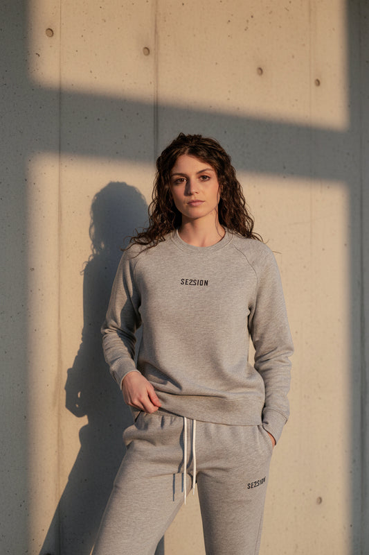 Felpa girocollo con micro logo